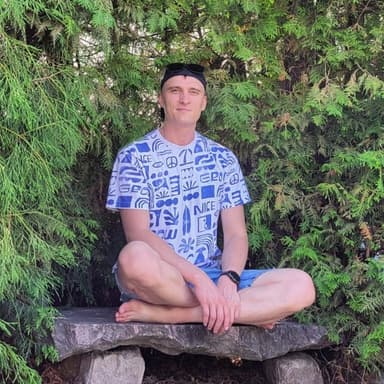 Максим Казанцев